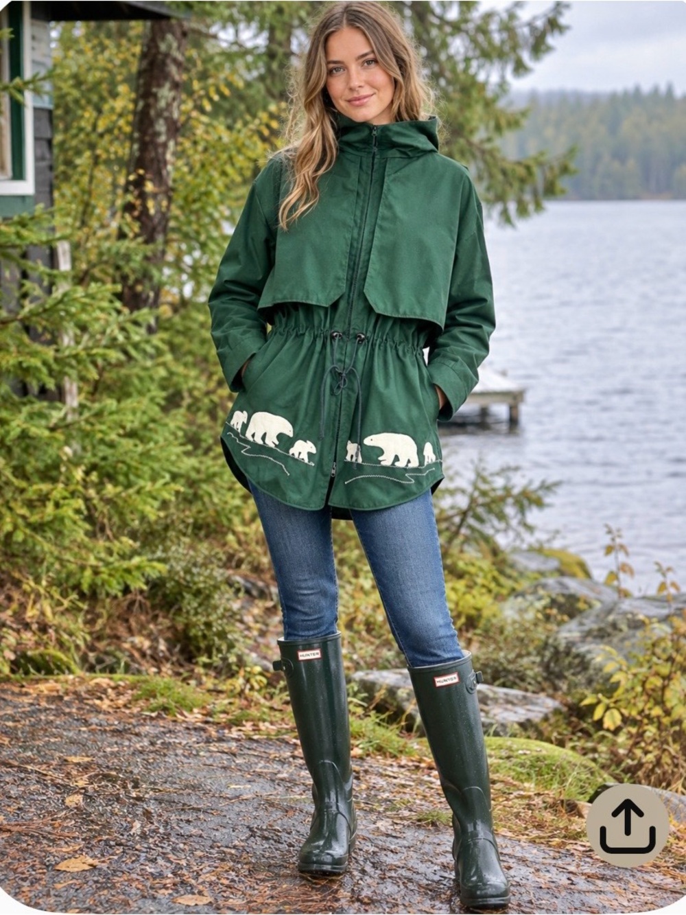 VTG YELLOWKNIFE NWT Forest Green Drawstring Anorak Jacket Polar Bear Detail